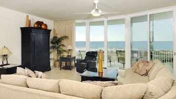 Condo, 3 Bedrooms, 3 Bathrooms | Living area | TV, DVD player