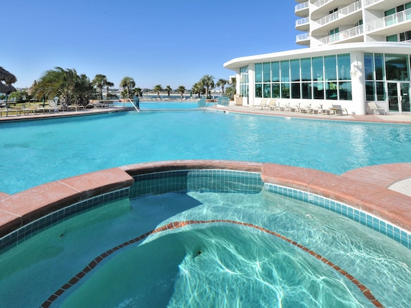 Outdoor spa tub - Caribe Resort by Wyndham Vacation Rentals (Orange Beach)