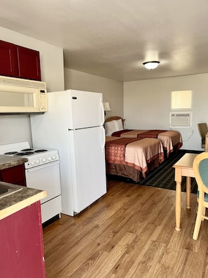 Standard Room, 2 Double Beds | Iron/ironing board, free WiFi, bed sheets - Chief Motel (Keokuk)