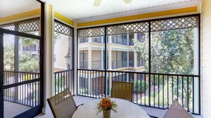 Standard House, 2 Bedrooms, Non Smoking, Lakeside | Interior - Caribe Cove Resort (Kissimmee)