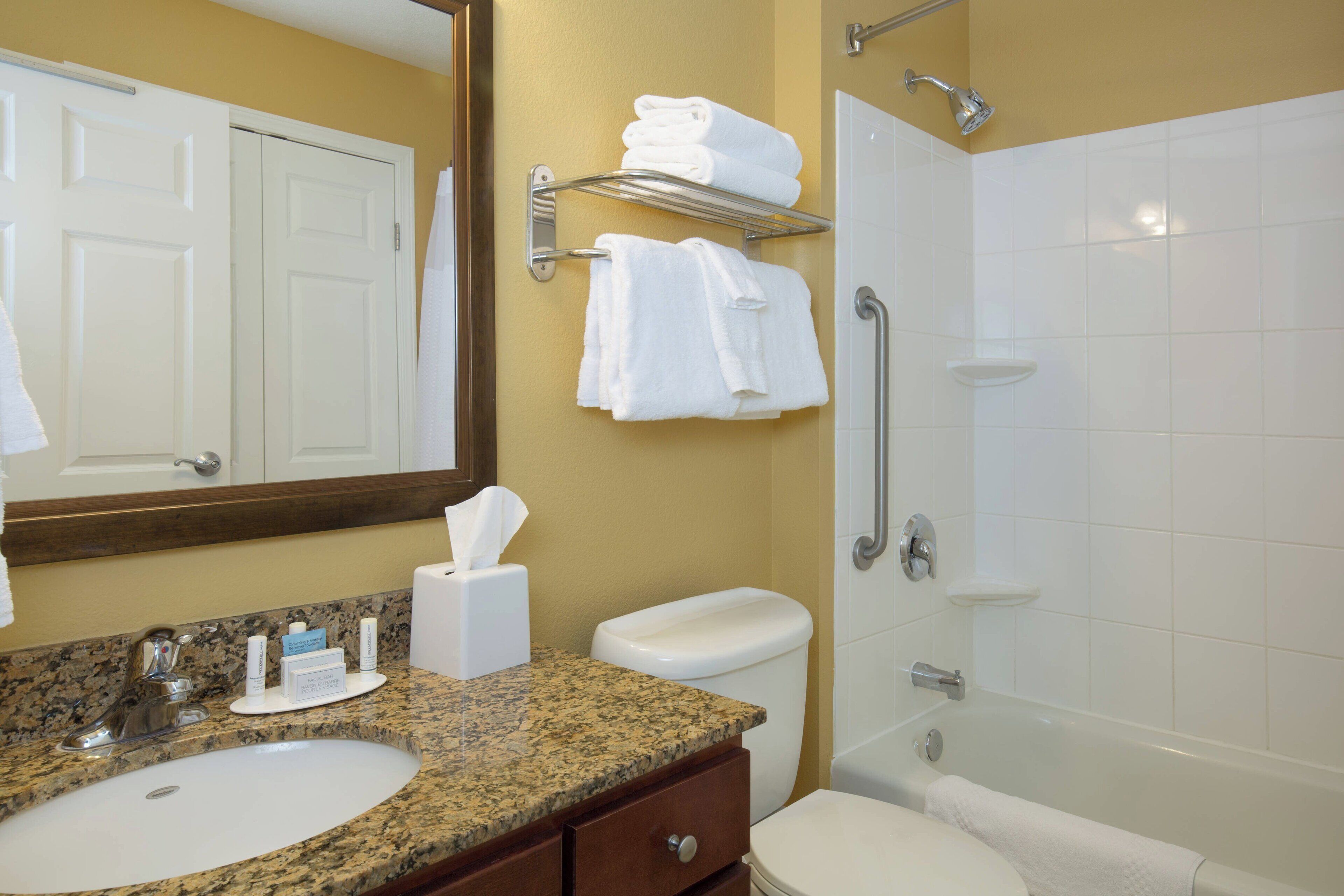 combined shower/bathtub, free toiletries, hair dryer, towels