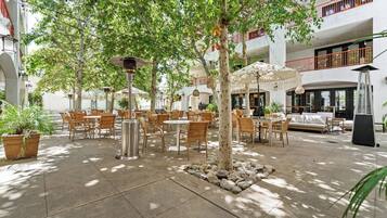 Terrasse/gårdhave