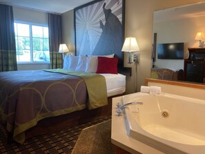 Individually furnished, desk, laptop workspace, blackout curtains - Super 8 by Wyndham Chisago City (Chisago City)