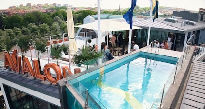 Avalon Hotel
