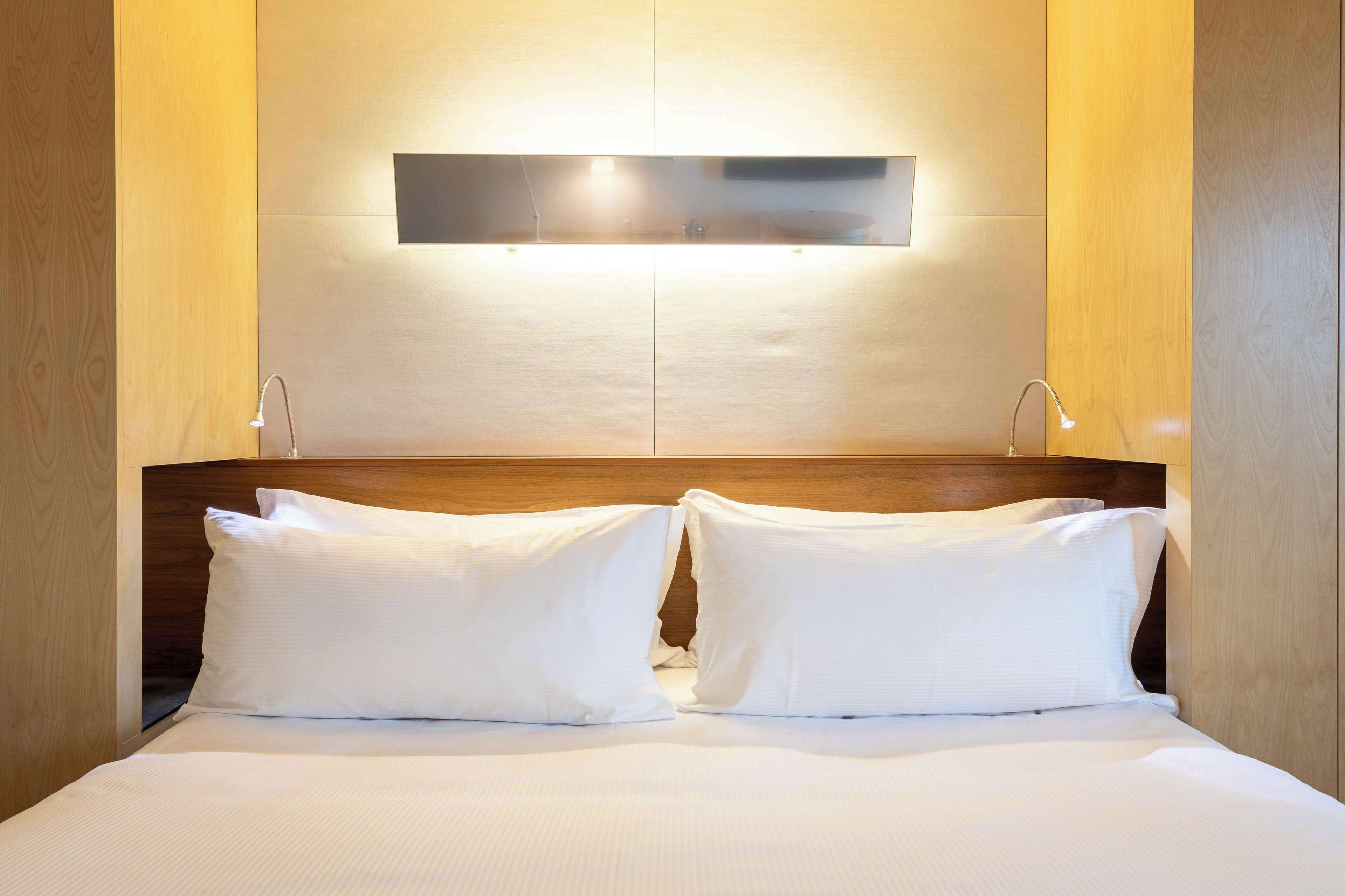 room, 1 king bed | premium bedding, minibar, in-room safe, soundproofing