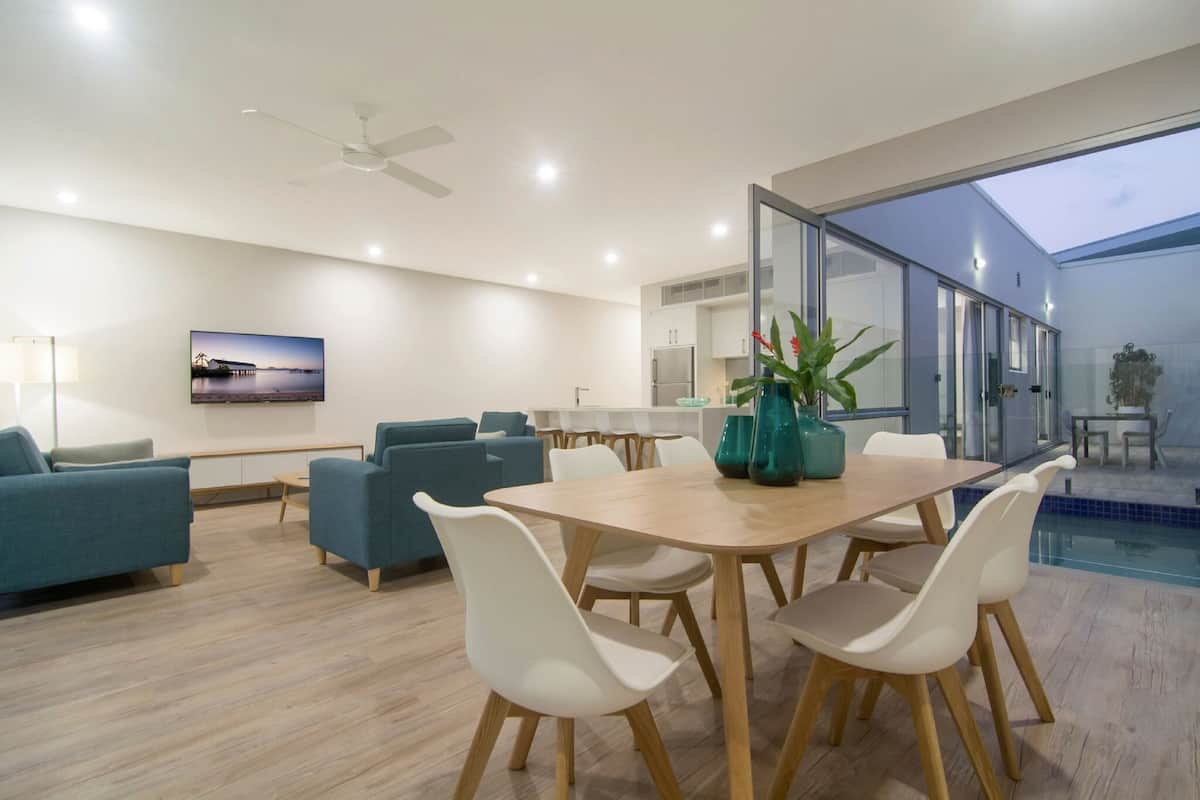 3 Bedroom Plunge Pool | In-room dining