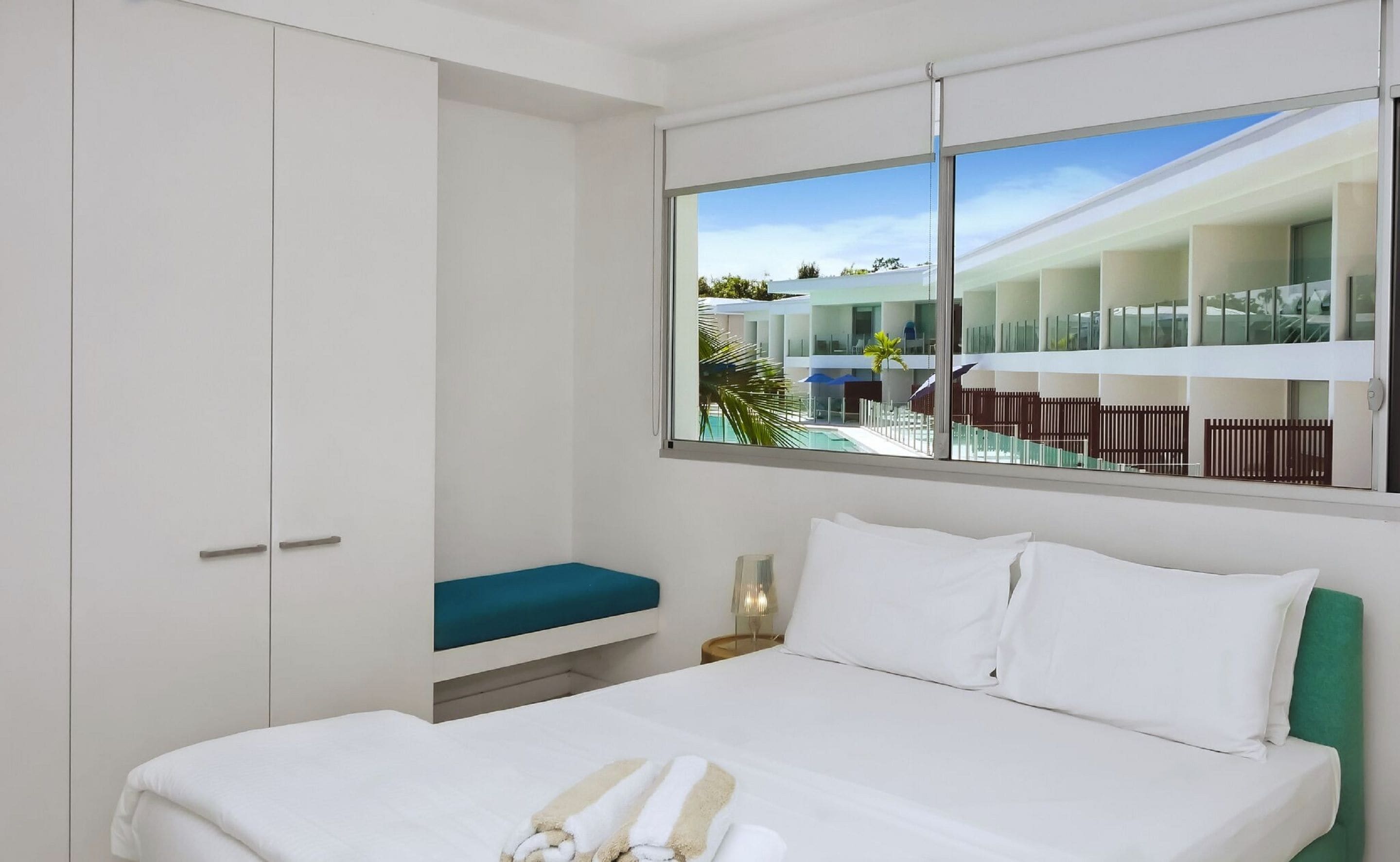 1 bedroom, individually decorated, individually furnished