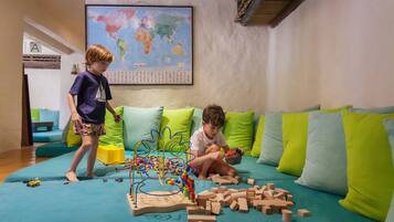 Children’s play area – indoor