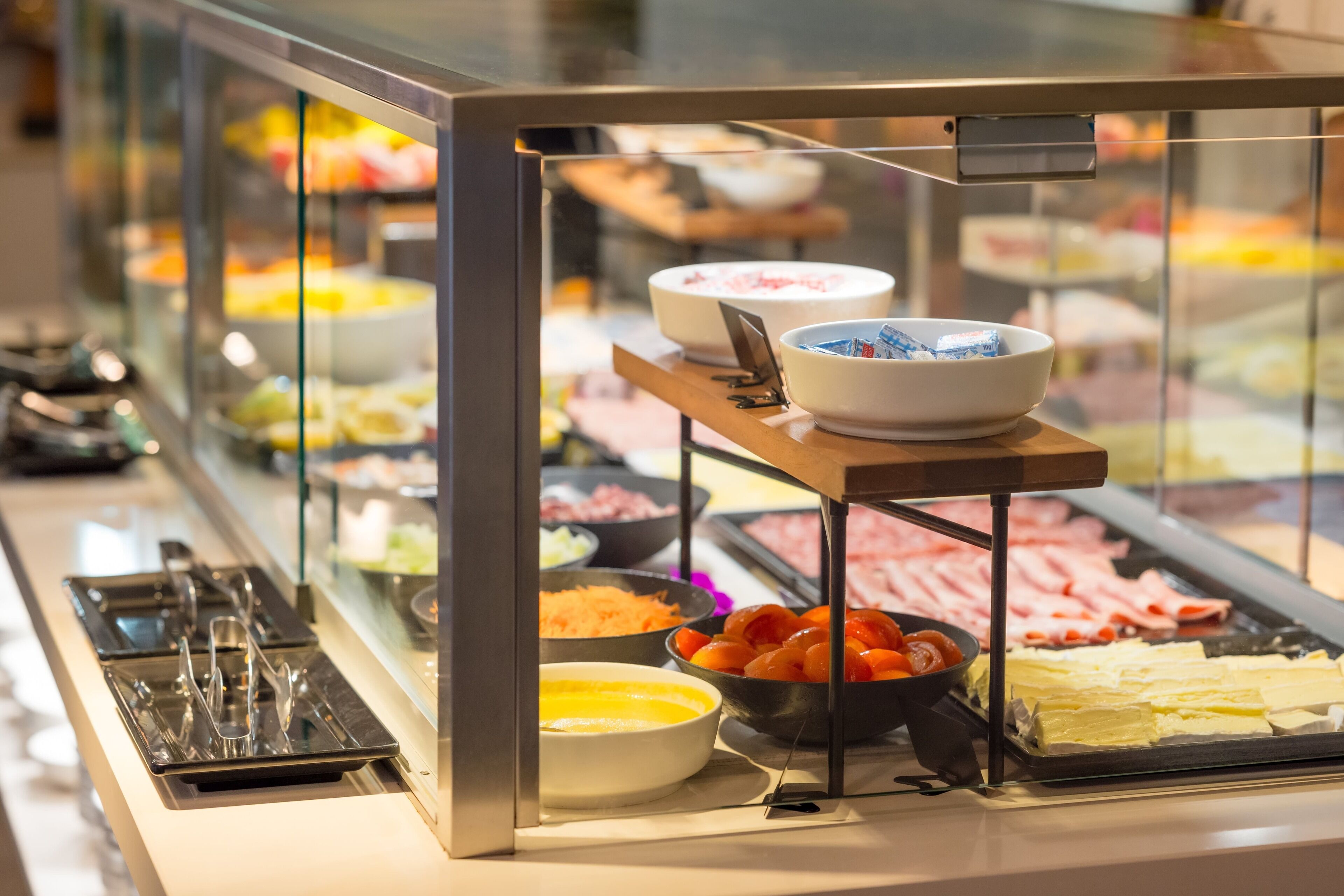 daily buffet breakfast (eur 21 per person)