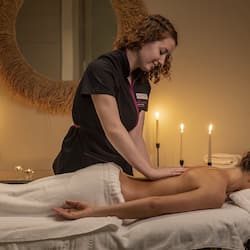 Couples treatment room(s), sauna, steam room, body treatments