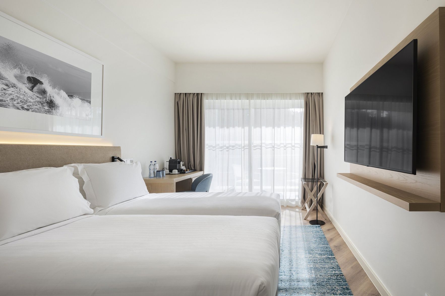 Ropa de cama hipoalergénica y minibar 
