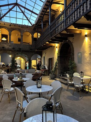 Courtyard - Cusco Plaza Saphi (Cusco)