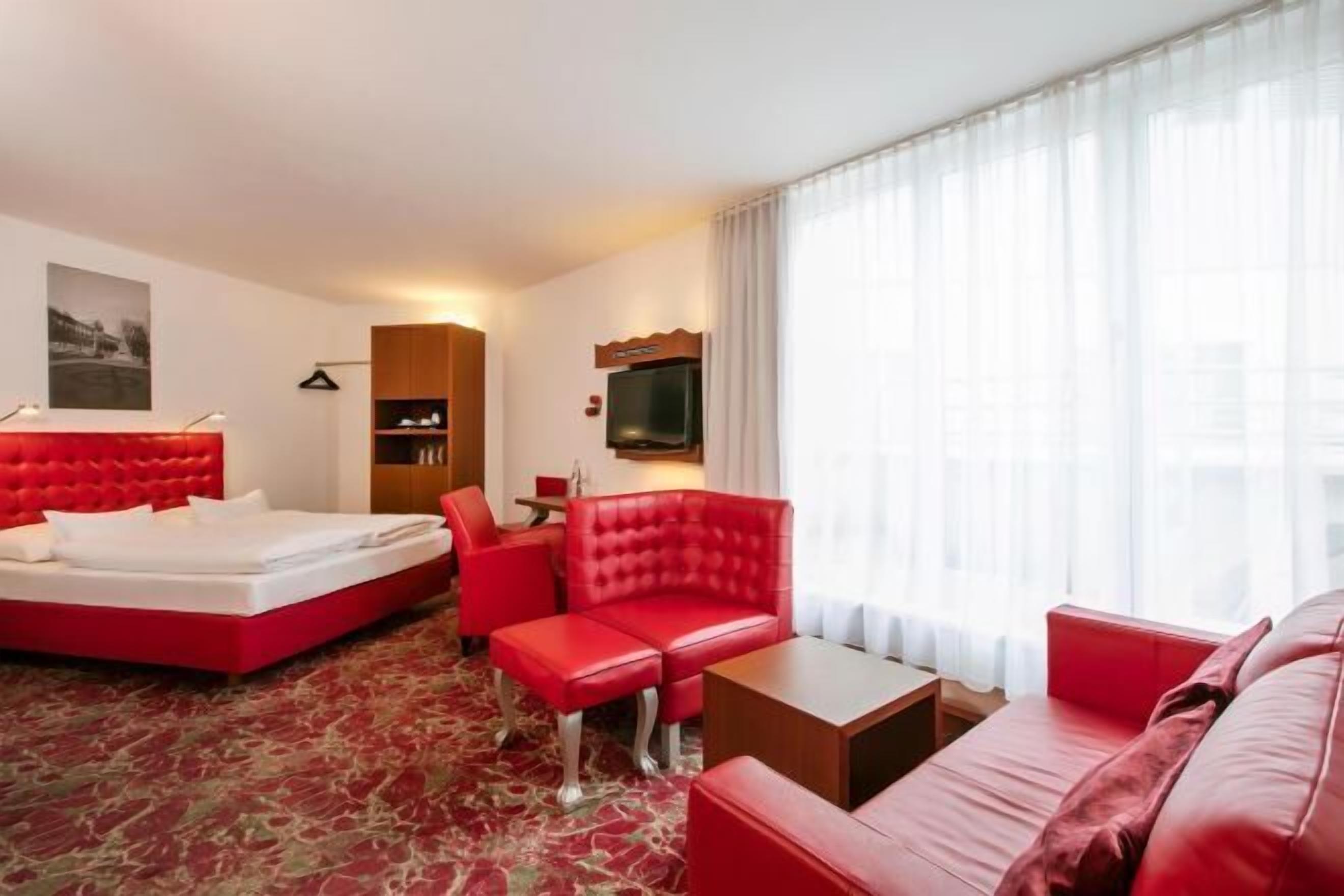 In-room safe, desk, laptop workspace, blackout drapes