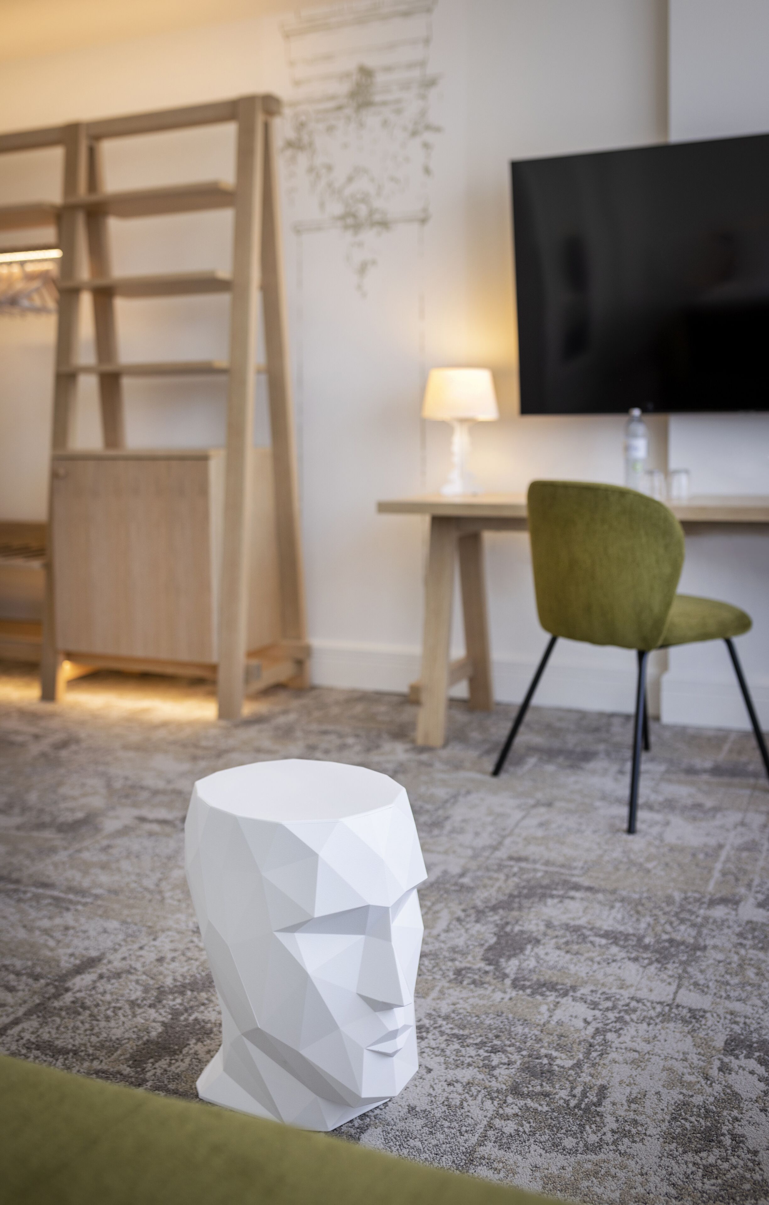 junior suite (deluxe) | living area | lcd tv, dvd player, pay films