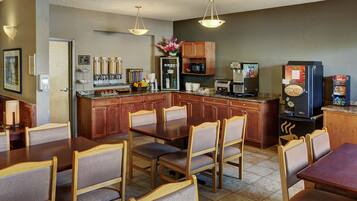 Free daily continental breakfast