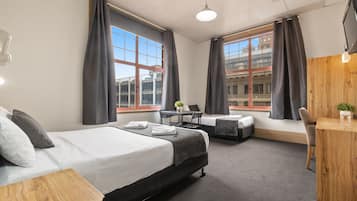 Deluxe Twin Room | Desk, blackout curtains, iron/ironing board, cots/infant beds