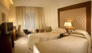 Minibar, in-room safe, desk, free WiFi - The Chevron Hotel (Bengaluru)