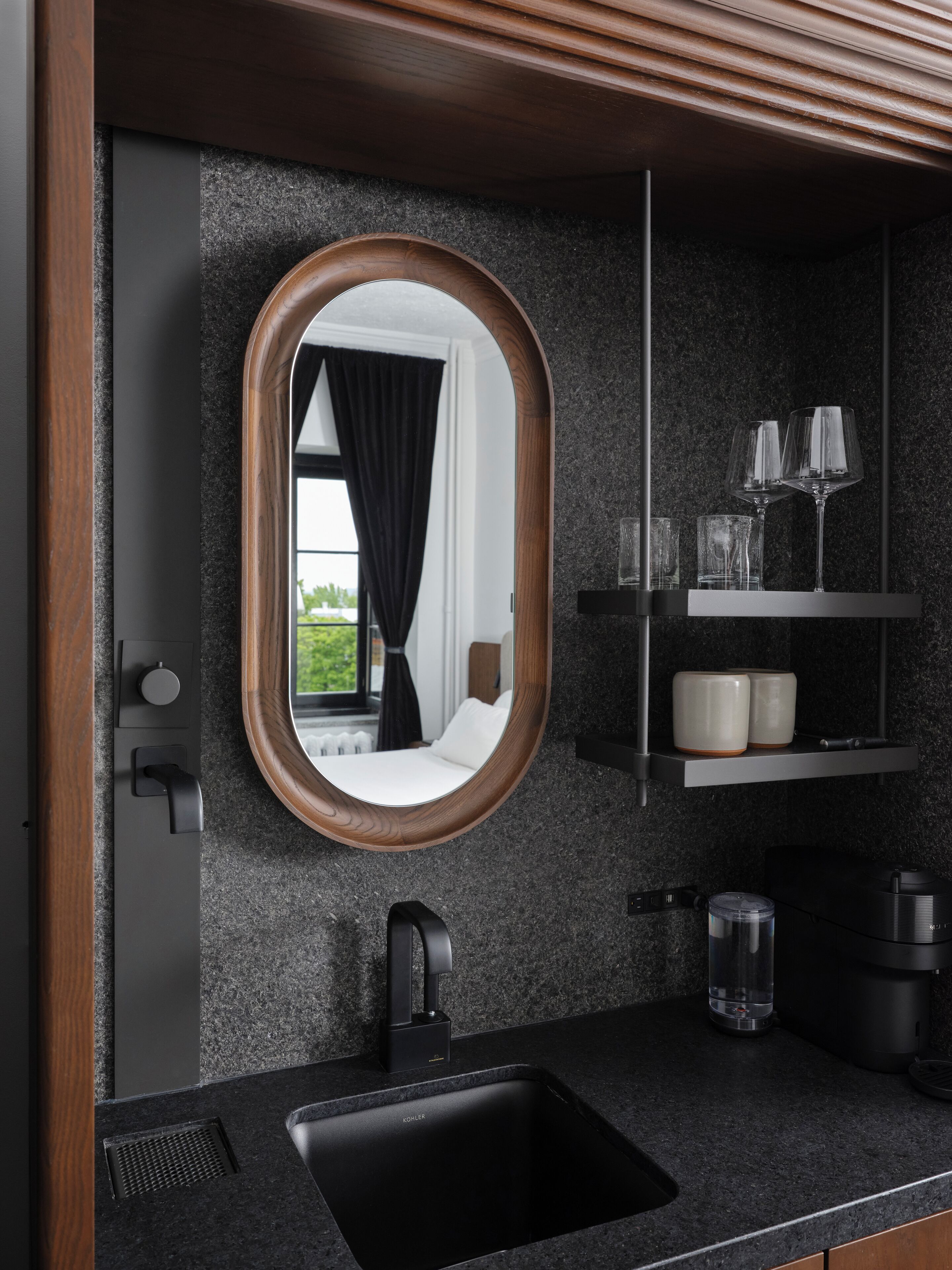 1 bedroom, frette italian sheets, premium bedding, free minibar items