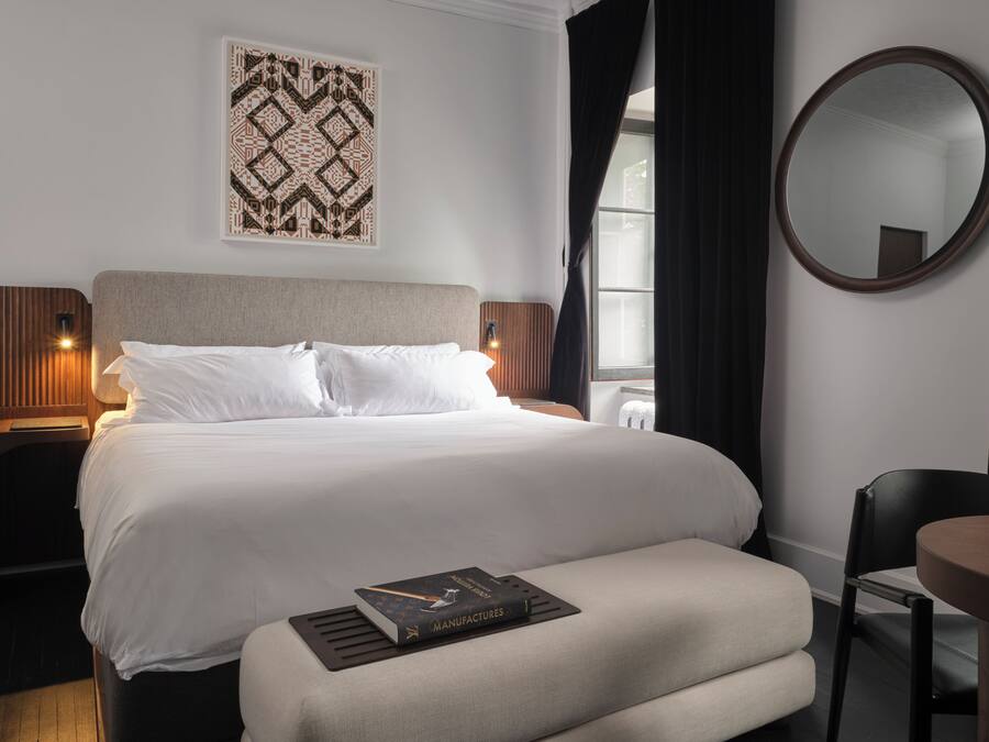 Habitación, 1 cama de matrimonio grande | Sábanas italianas Frette y ropa de cama de alta calidad