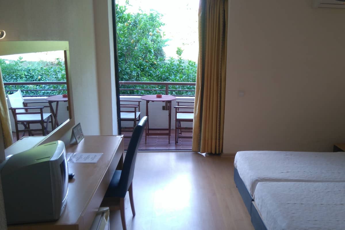 Habitación con 1 cama matrimonial o 2 individuales | Cunas gratuitas y internet