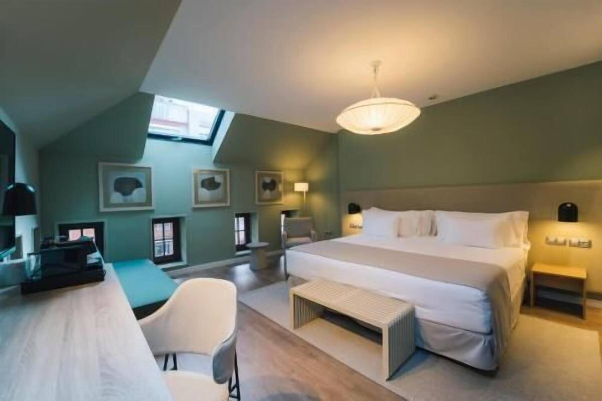 Premium bedding, memory-foam beds, minibar, in-room safe