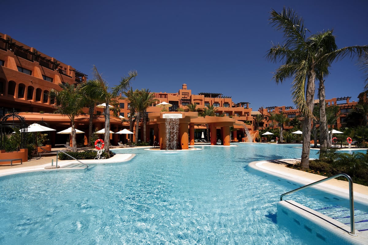 indoor pool, 5 outdoor pools, pool umbrellas, pool loungers