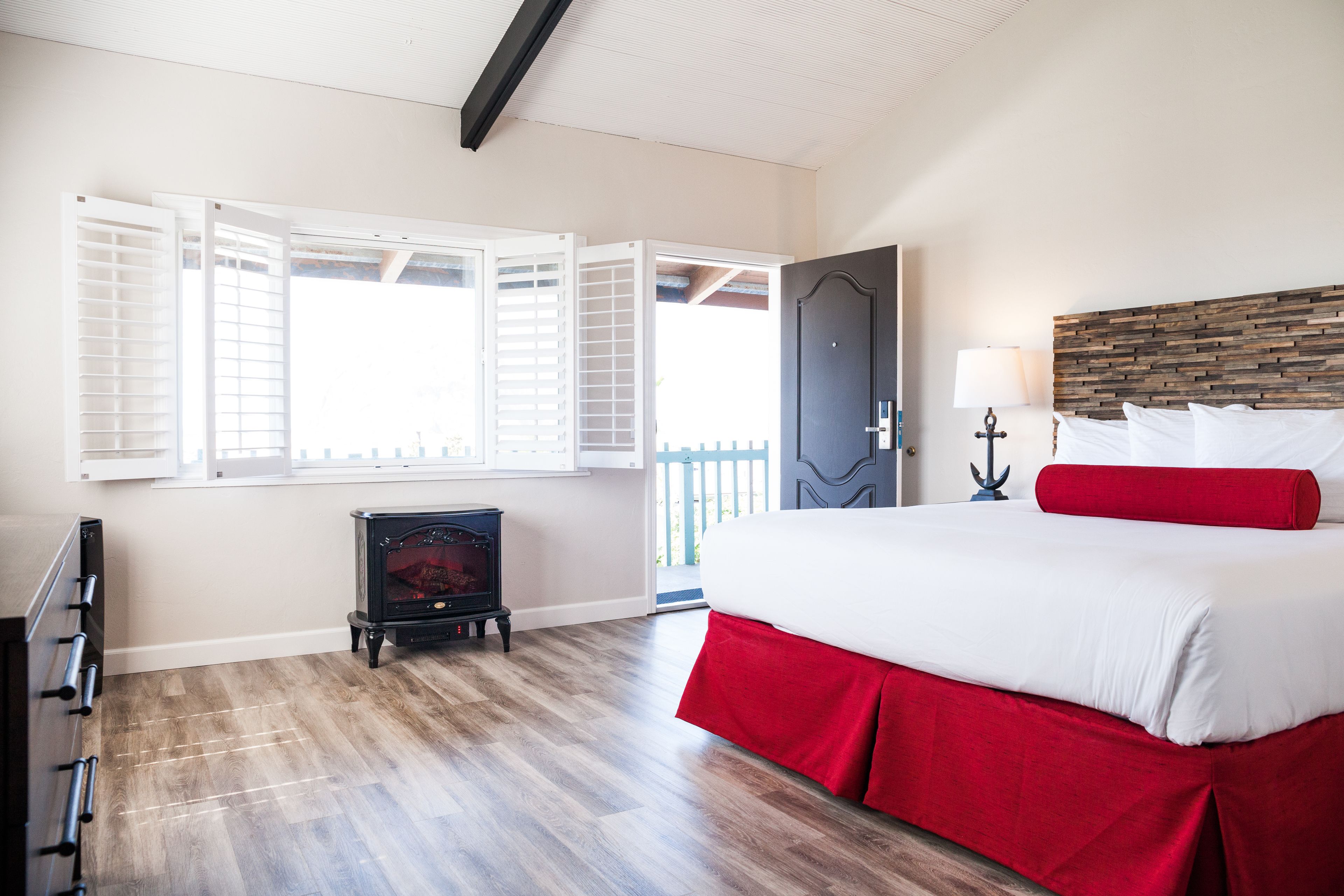 cathedral king, ocean view | premium bedding, individually decorated, laptop workspace, free wifi