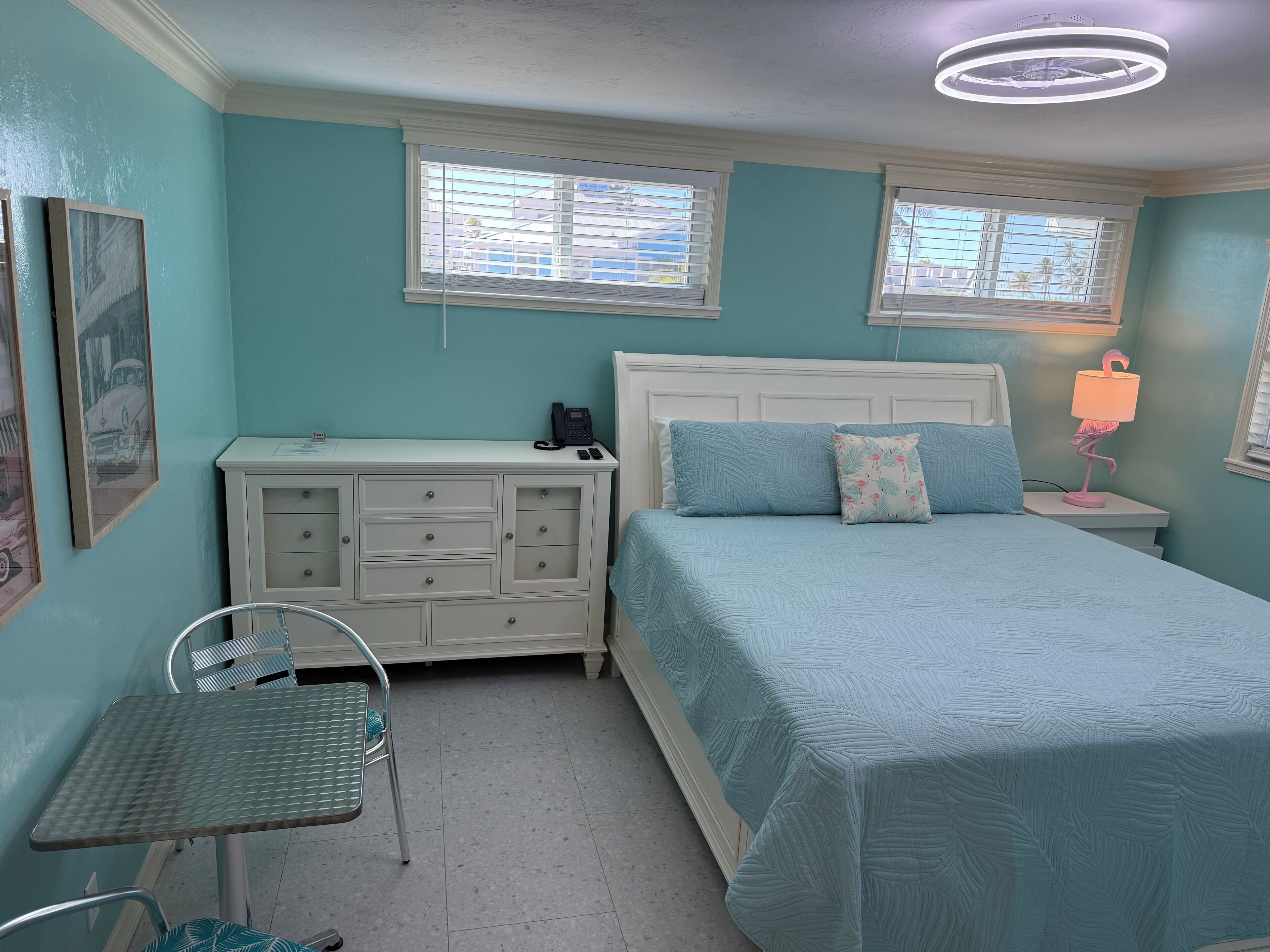 Rom – superior | Individuelt dekorert, individuelt innredet og strykejern/-brett