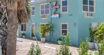 Flamingo Inn