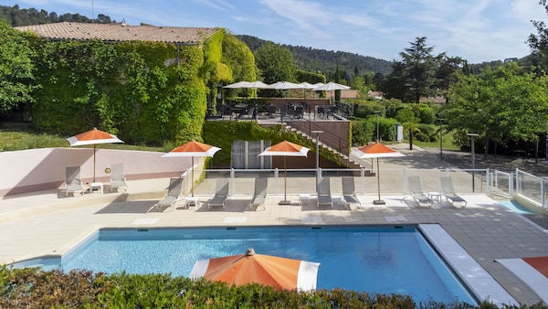 Hôtel - Résidence Lou Paradou - Gréoux-les-Bains