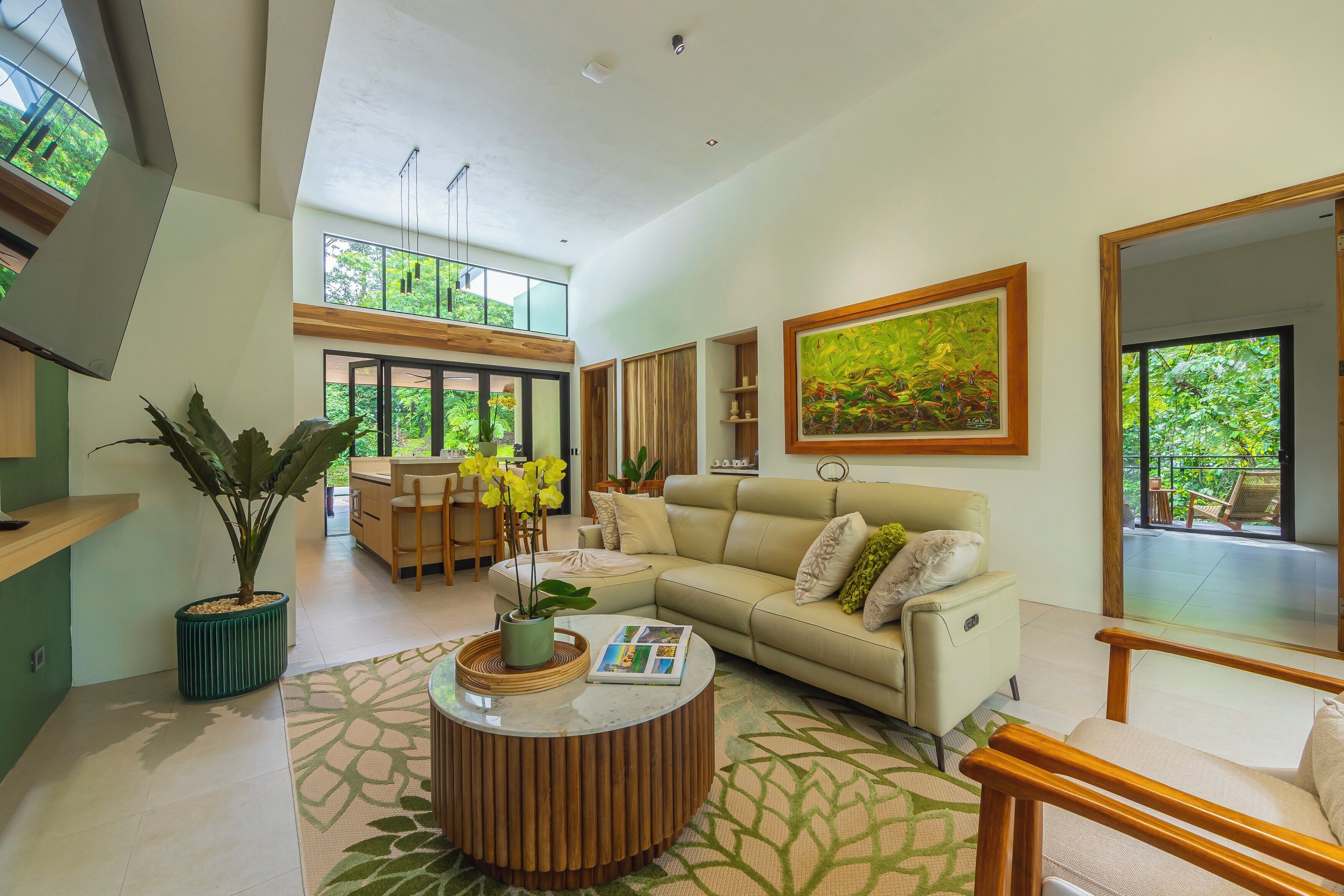 Villa Kioro | Down duvets, minibar, in-room safe, desk