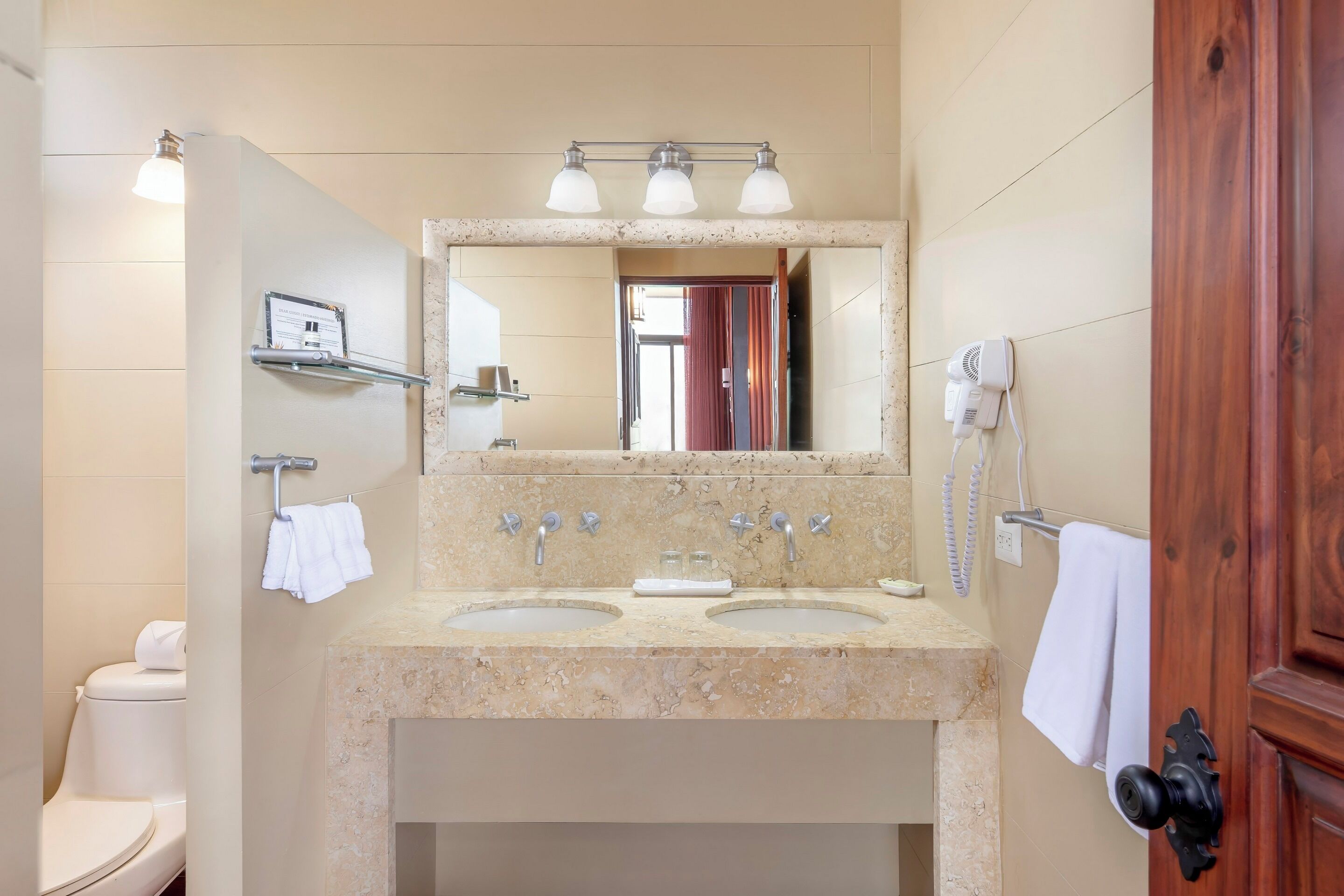 separate bathtub and shower, jetted bath, free toiletries, hair dryer