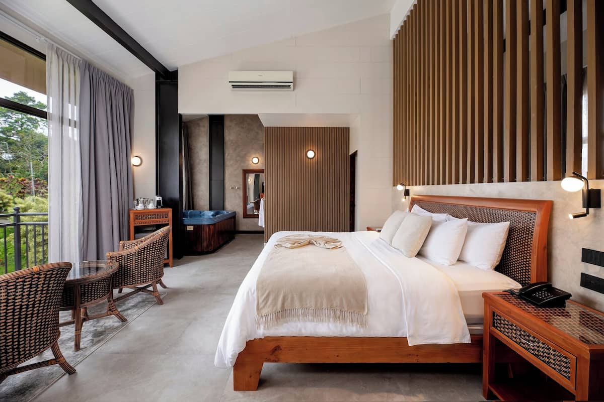 kioro suite | down duvets, minibar, in-room safe, desk