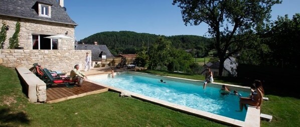 Outdoor pool, pool loungers