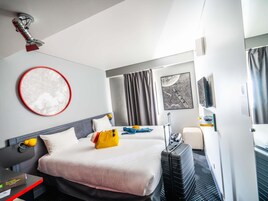 Ropa de cama de alta calidad y colchones con acolchado adicional