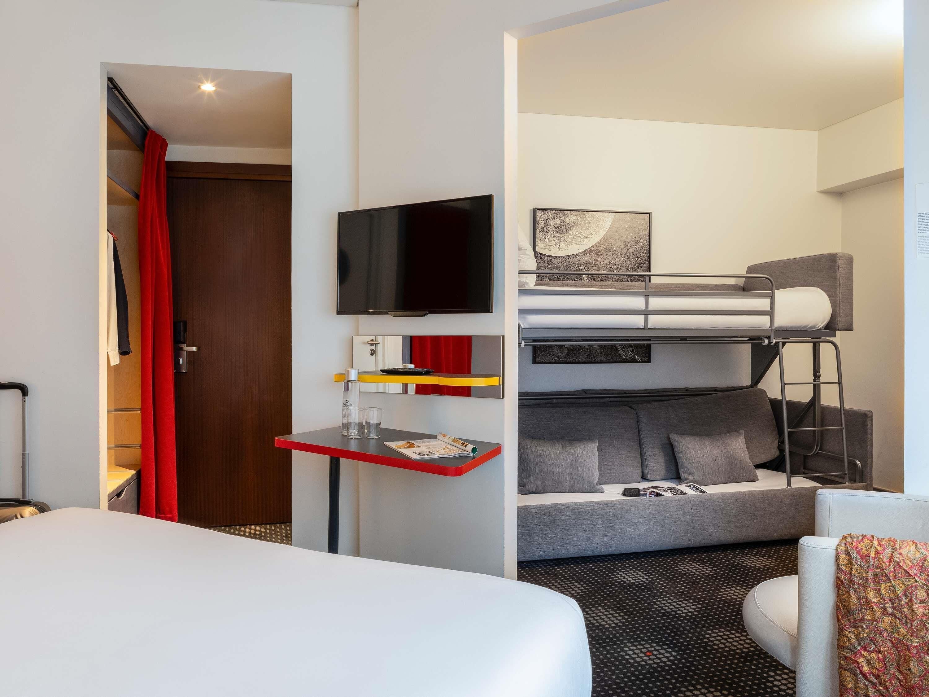 Standard-Suite, Mehrere Betten, Verbindungszimmer | Hochwertige Bettwaren, Pillowtop-Betten, Zimmersafe