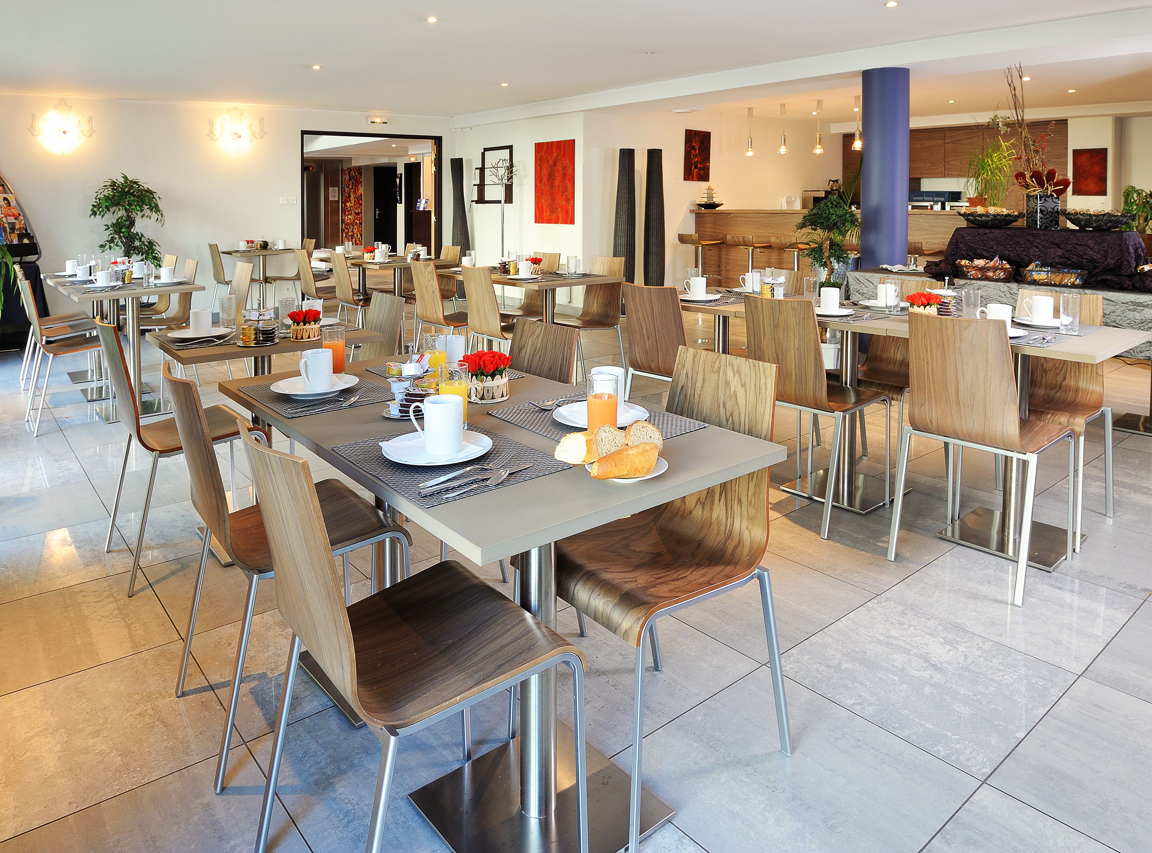 Colazione a buffet, servita tutte le mattine (16 EUR a persona) 