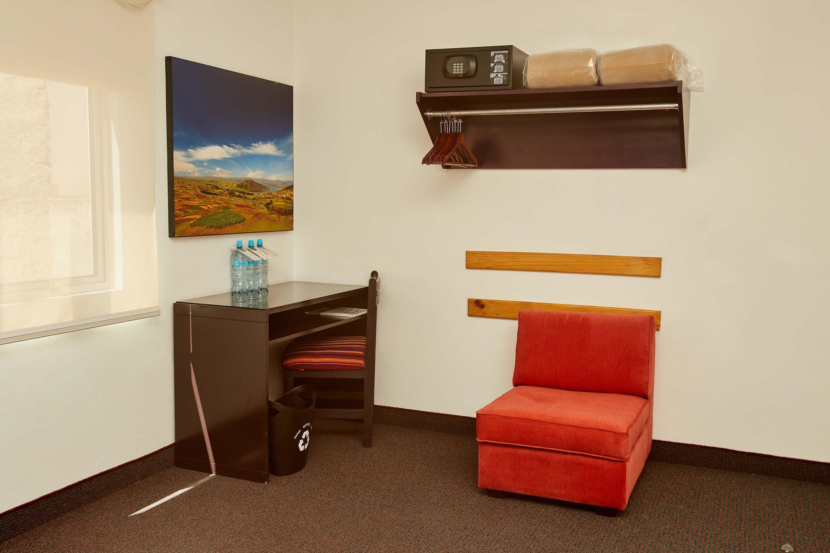 traditional room (3 twin beds) | 1 bedroom, premium bedding, in-room safe, desk