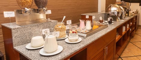 Free daily buffet breakfast