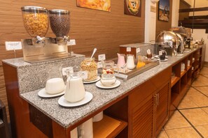 Free daily buffet breakfast 