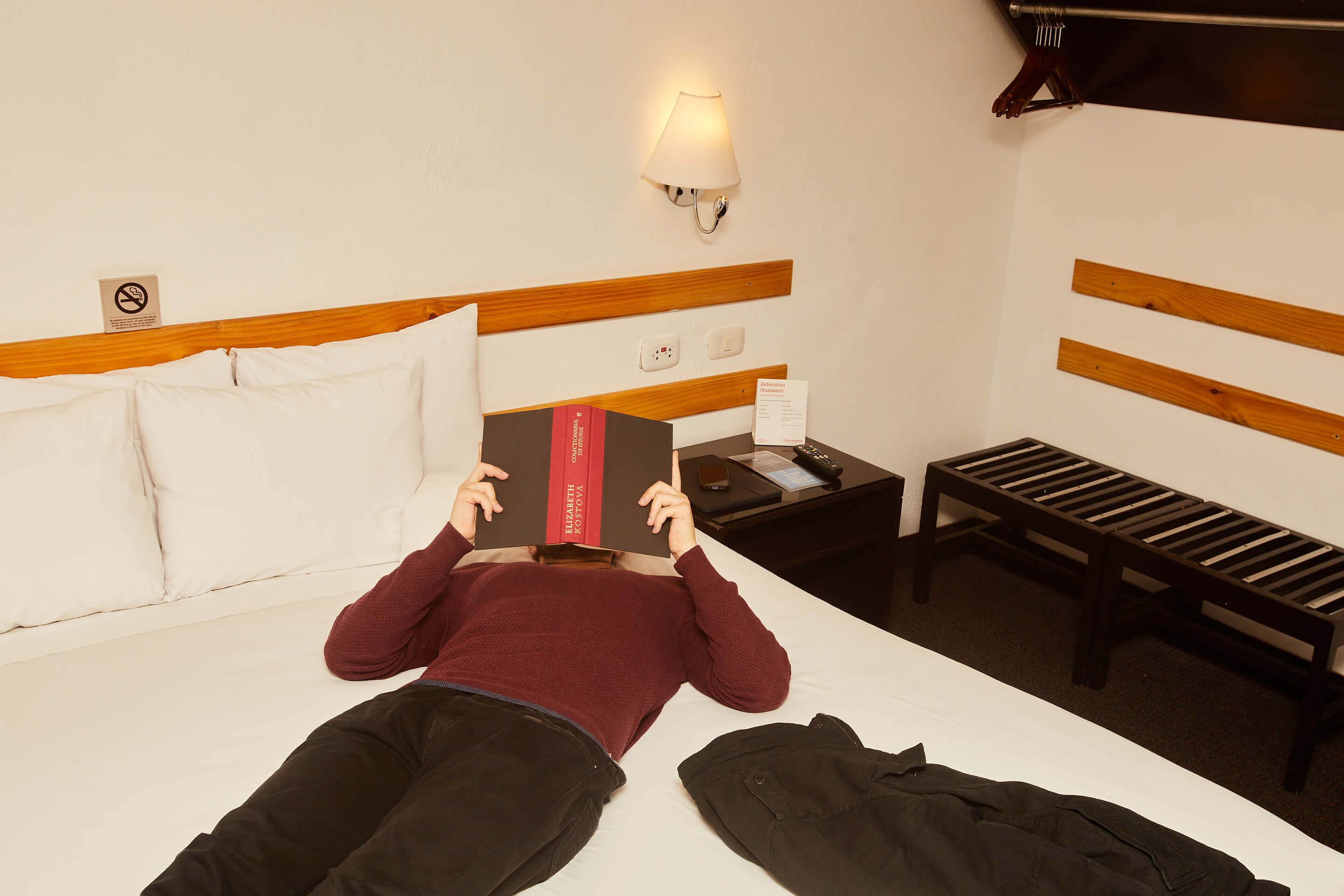 traditional room, 1 queen bed | 1 bedroom, premium bedding, in-room safe, desk