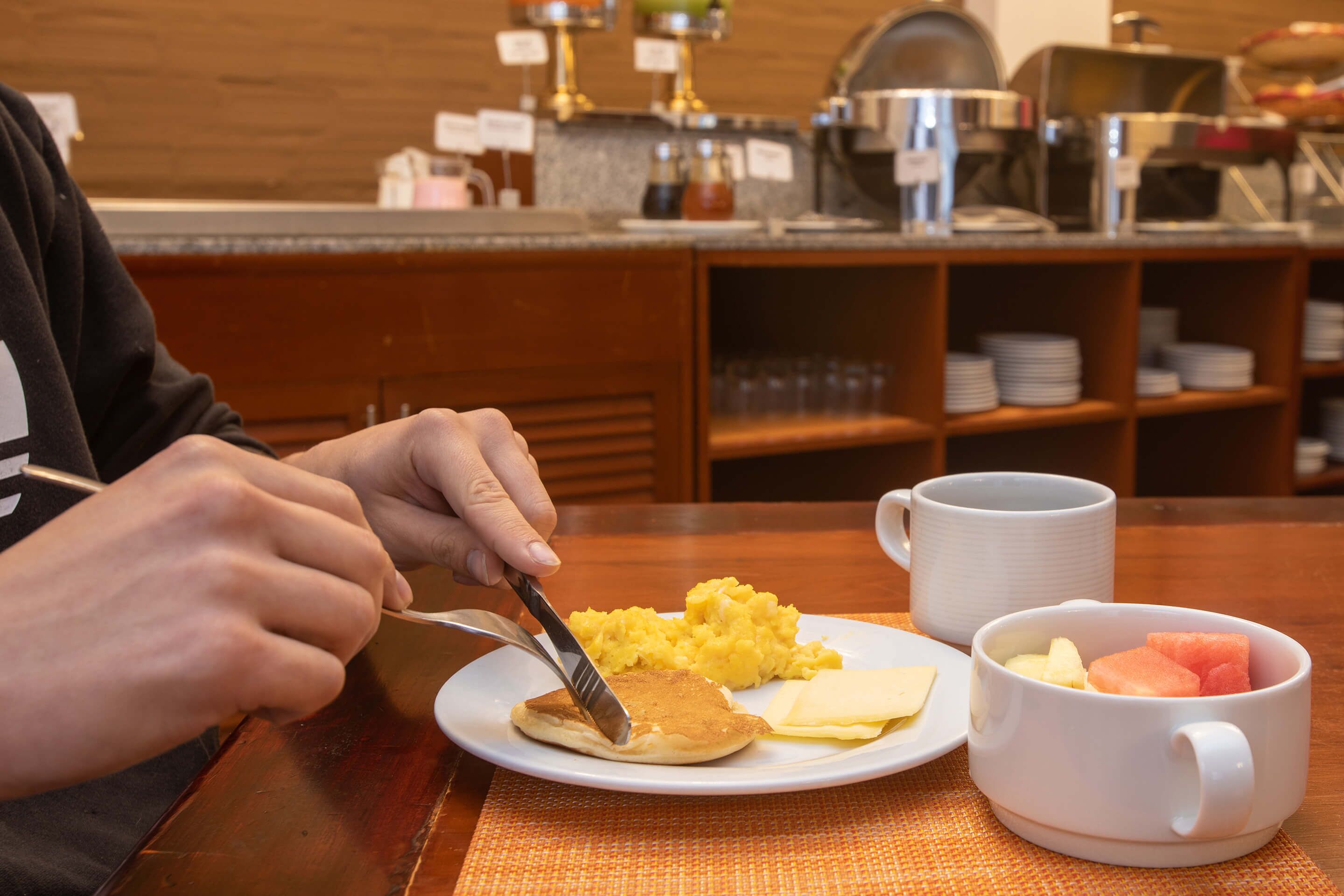 free daily buffet breakfast