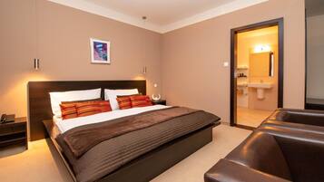 Select Comfort beds, minibar, in-room safe, desk