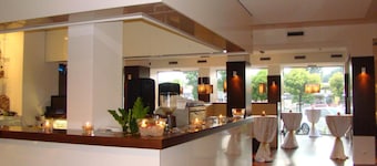 Aston Business Hotel