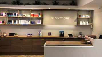 Soins du corps, aromathérapie, massage aux pierres chaudes