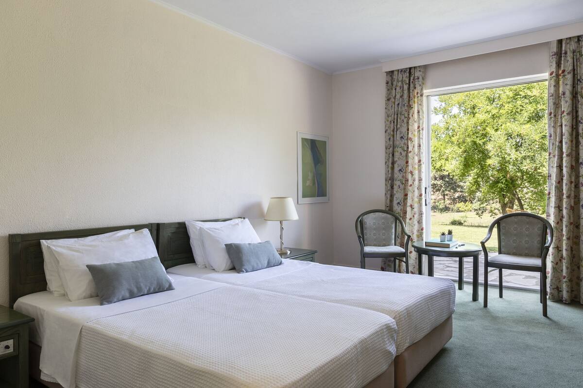 classic double room | hypo-allergenic bedding, down duvets, in-room safe, desk