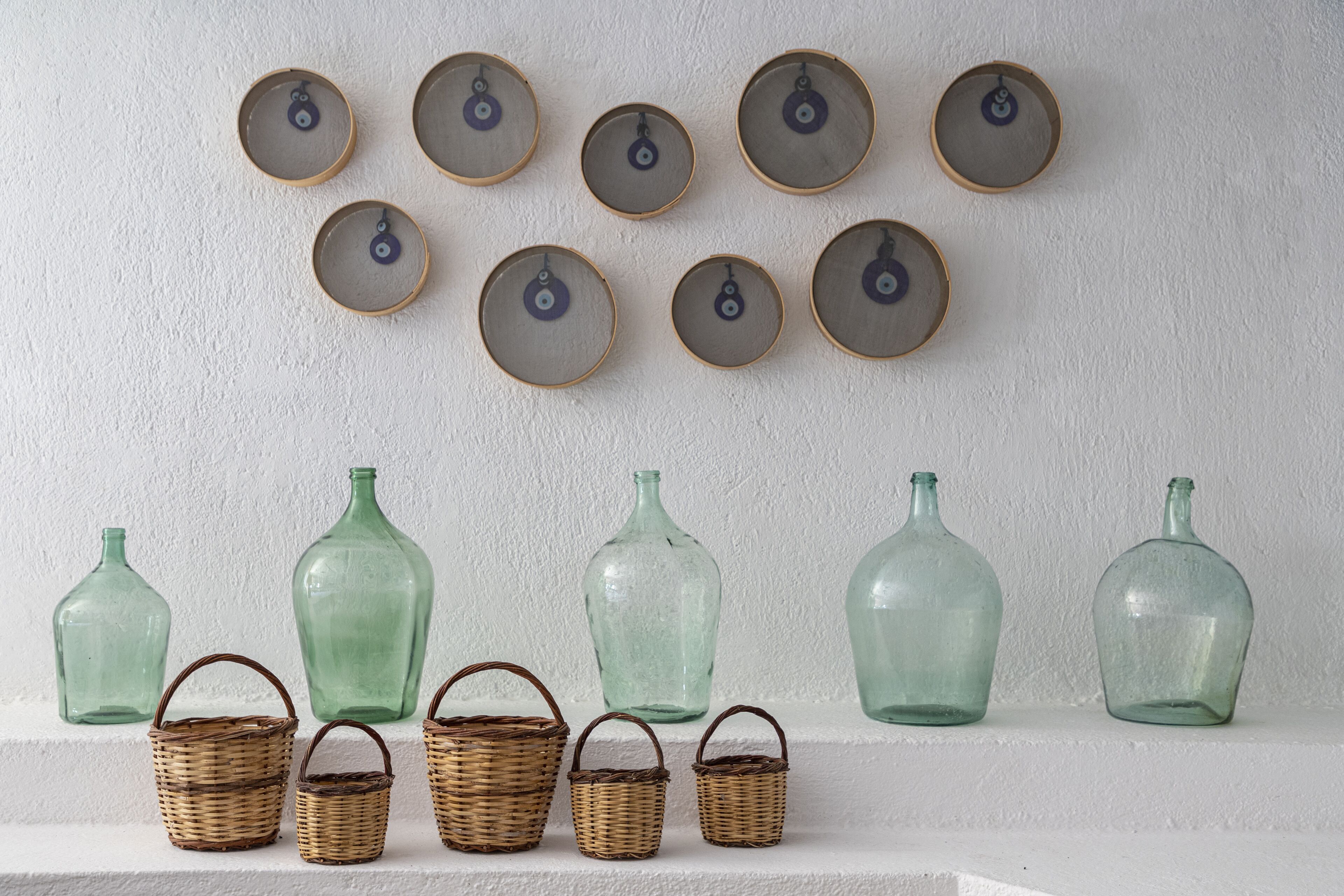 breakfast, lunch, dinner served; garden views