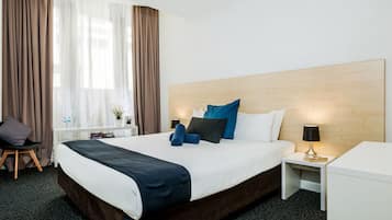 Deluxe Double Room Ensuite | In-room safe, iron/ironing board
