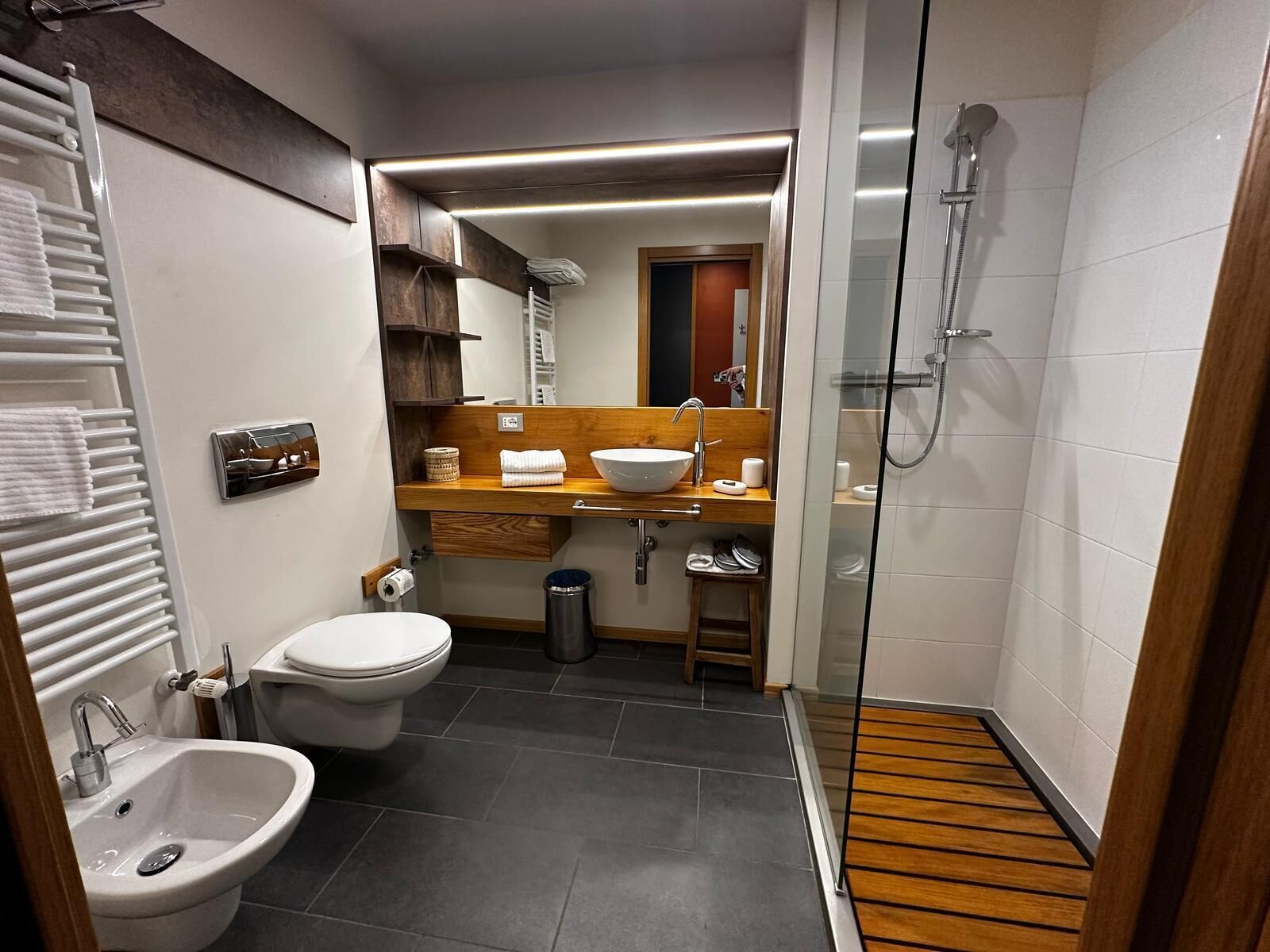 shower, designer toiletries, hair dryer, bidet