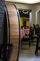 Breakfast, lunch, dinner served; Italian cuisine